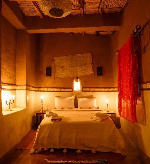디럭스 4인 룸, Kasbah Tebi