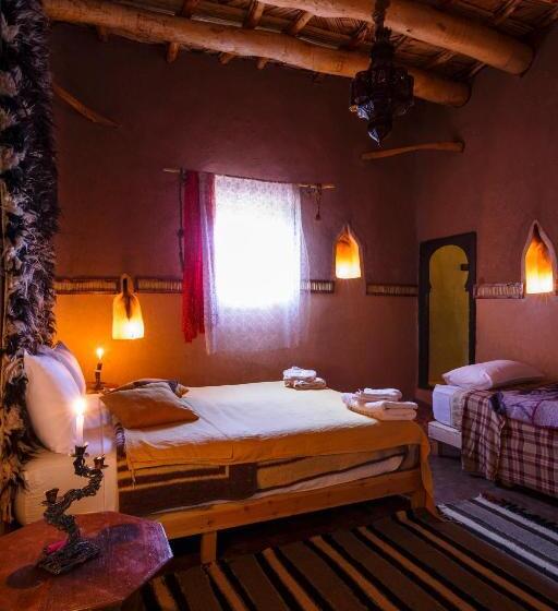 غرفة ديلوكس عائلية, Kasbah Tebi