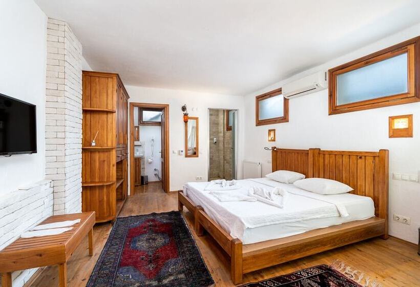 Номер Superior, Ephesus Lodge