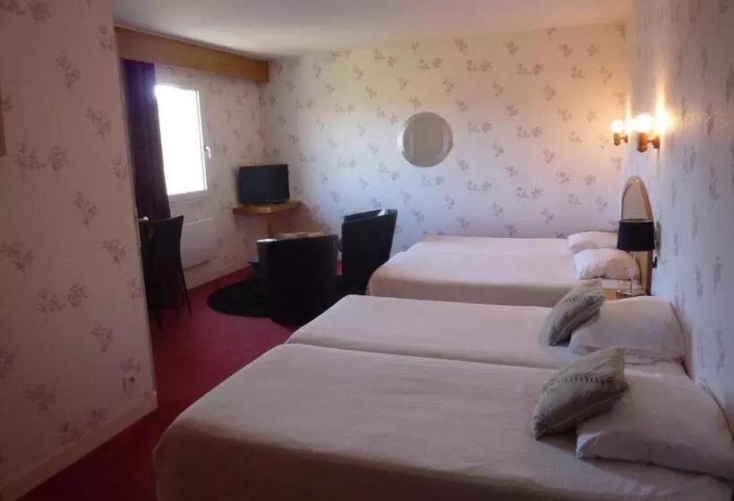 Standard Neljän Hengen Huone, A La Renommee