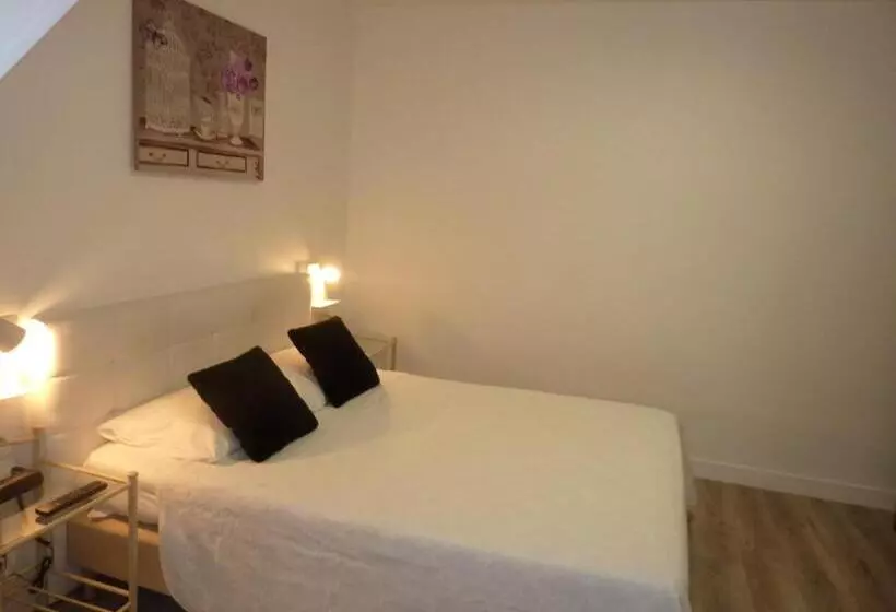 Economy Quadruple Room, A La Renommee