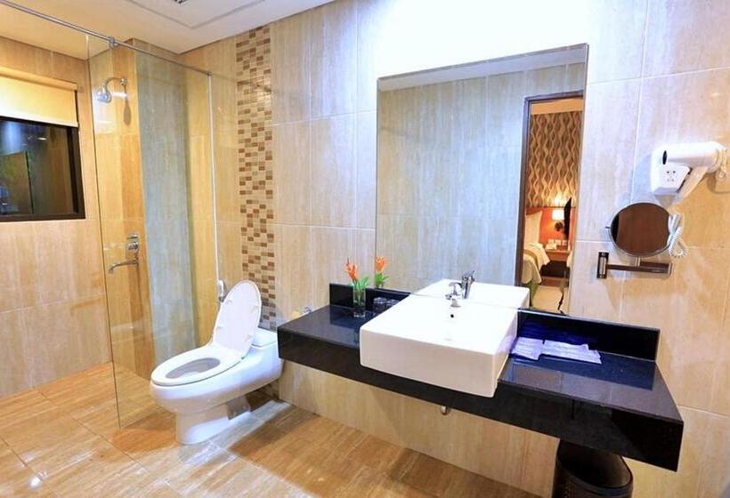 Номер Deluxe, Ijen Suites Resort & Convention