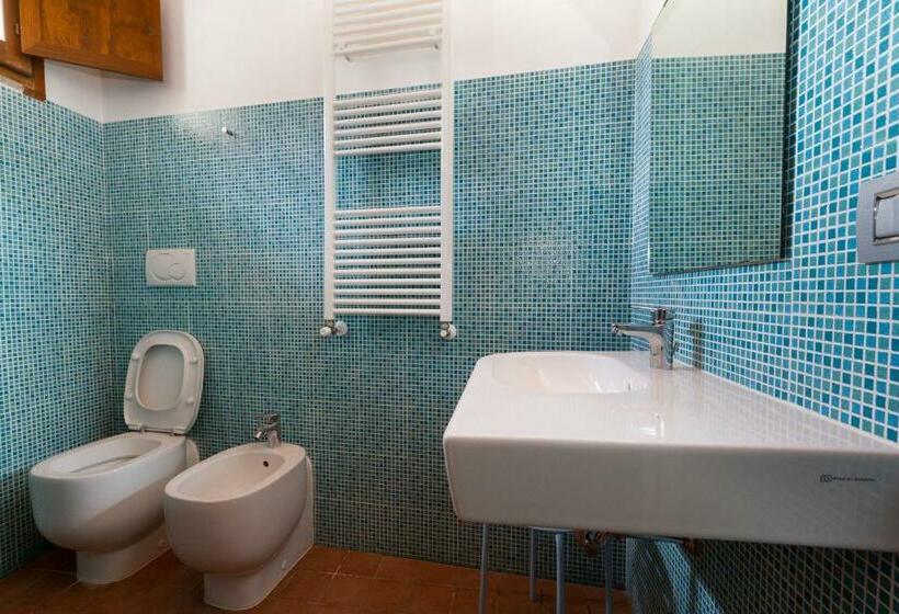 标准间, Il Casale Del Giglio