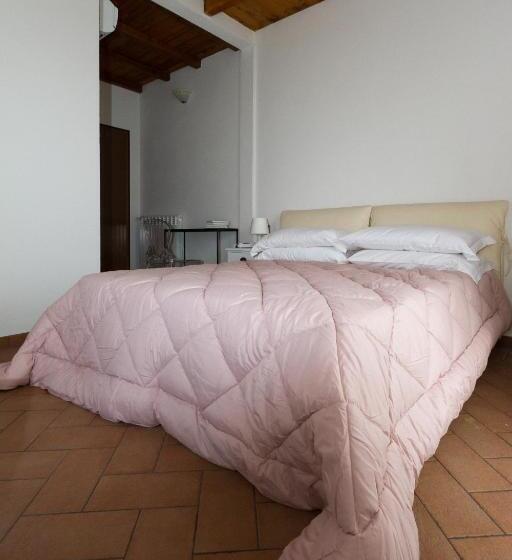 标准间, Il Casale Del Giglio