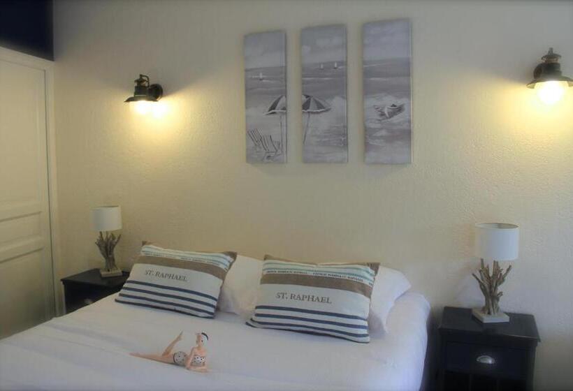 Номер Престиж, Mas Des Romarins, The Originals Relais