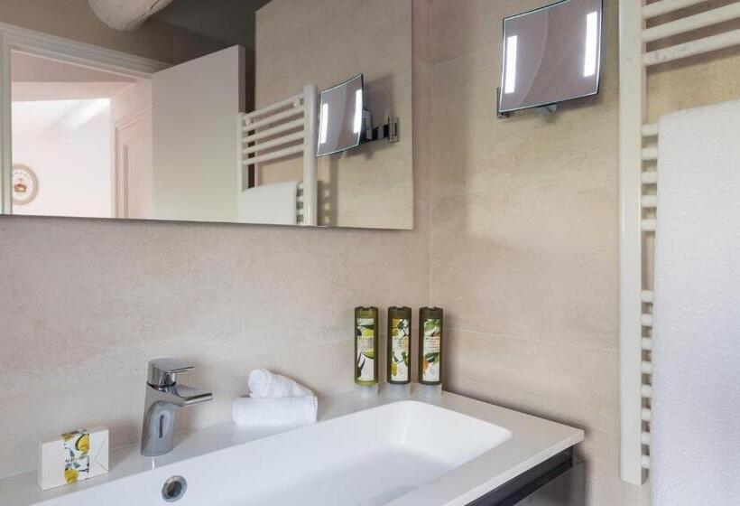 Номер Комфорт, Mas Des Romarins, The Originals Relais