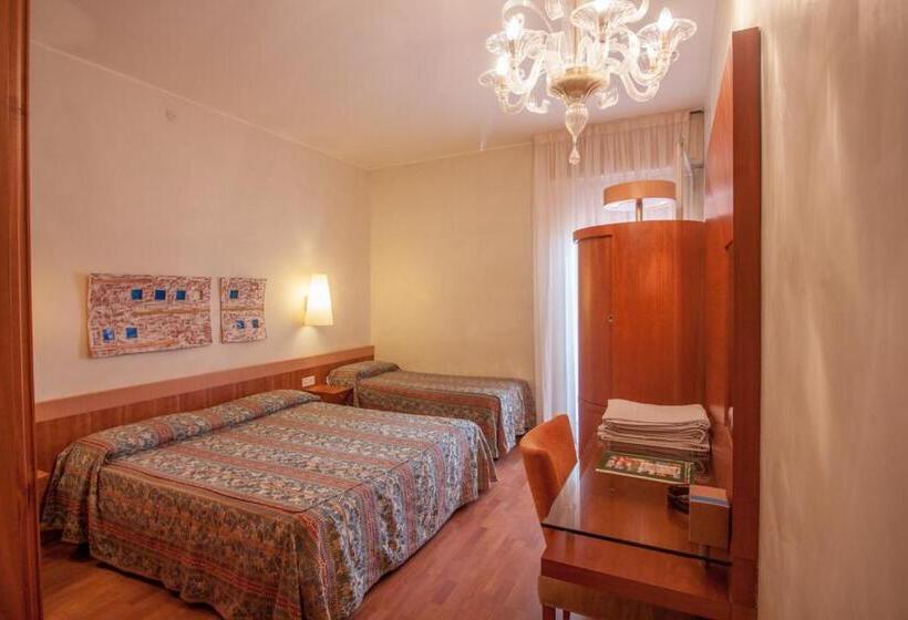 חדר סטנדרט לשלושה, Terme Orvieto