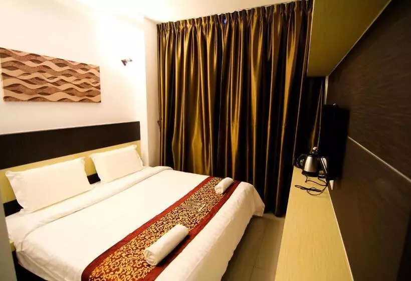 キングサイズベッドのデラックスルーム, Uptown Hotel Seremban