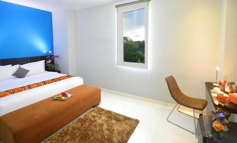 Executive Room, J Hotel   Bandara Soekarno Hatta