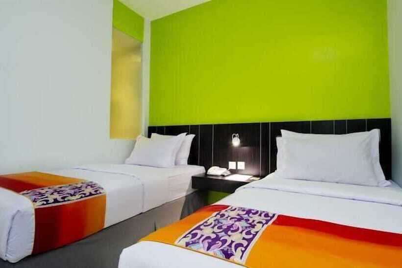 Deluxe Room, J Hotel   Bandara Soekarno Hatta