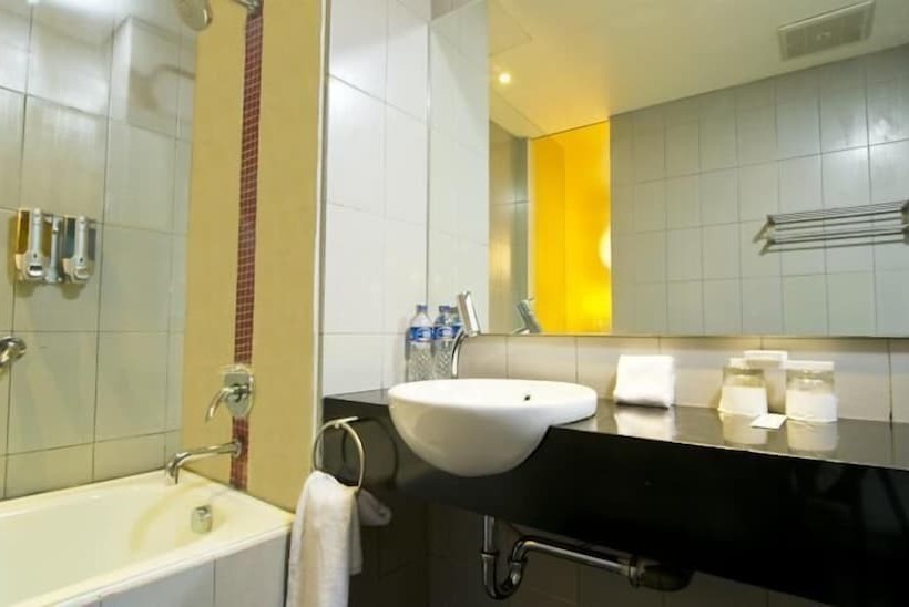 Executive Room, J Hotel   Bandara Soekarno Hatta