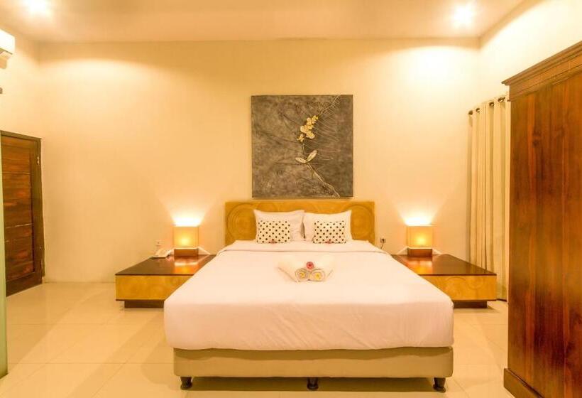 غرفة سوبيريور مطلة على حمام السباحة, Jm Hotel Kuta Lombok