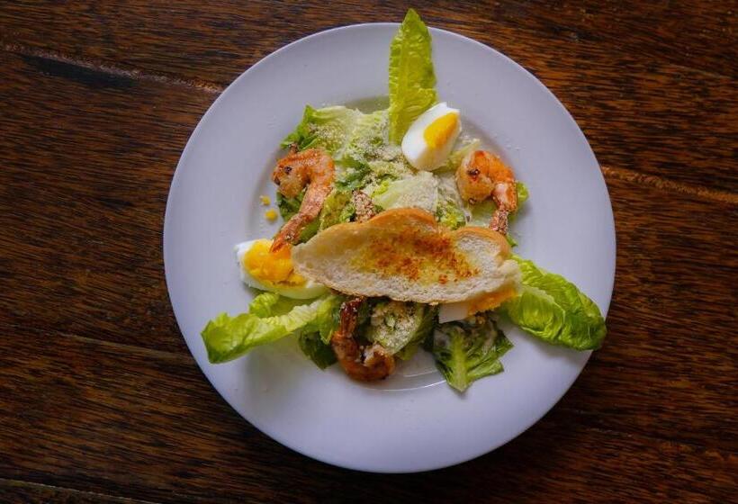 بنجلو قياسى, Jm Hotel Kuta Lombok