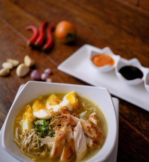 غرفة سوبيريور مطلة على حمام السباحة, Jm Hotel Kuta Lombok