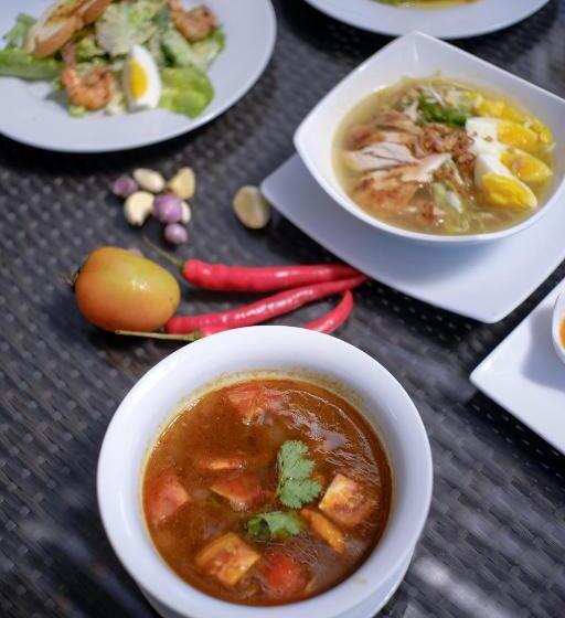 غرفة سوبيريور مطلة على حمام السباحة, Jm Hotel Kuta Lombok