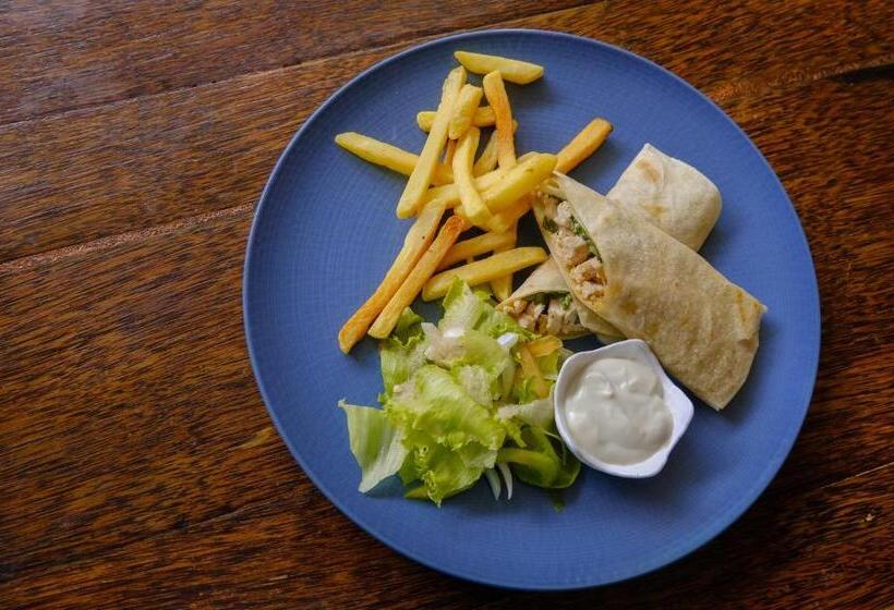 غرفة سوبيريور مطلة على حمام السباحة, Jm Hotel Kuta Lombok