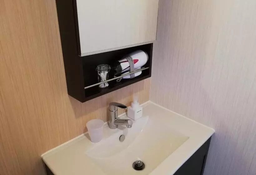 سوئیت با وان آب گرم, K S House Kanazawa  Travelers Hostel