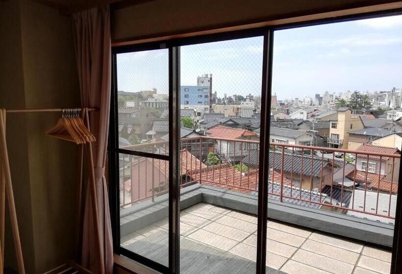 سوئیت با وان آب گرم, K S House Kanazawa  Travelers Hostel