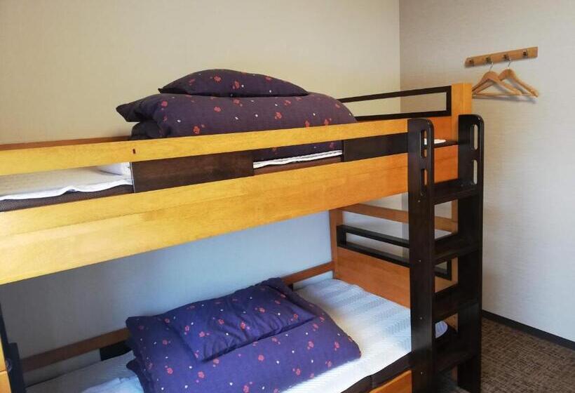 اتاق چهار تخته با دستشویی مشترک, K S House Kanazawa  Travelers Hostel