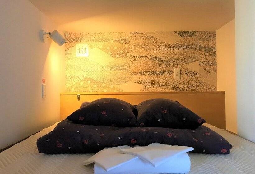 تختخواب در اتاق مشترک, K S House Kanazawa  Travelers Hostel