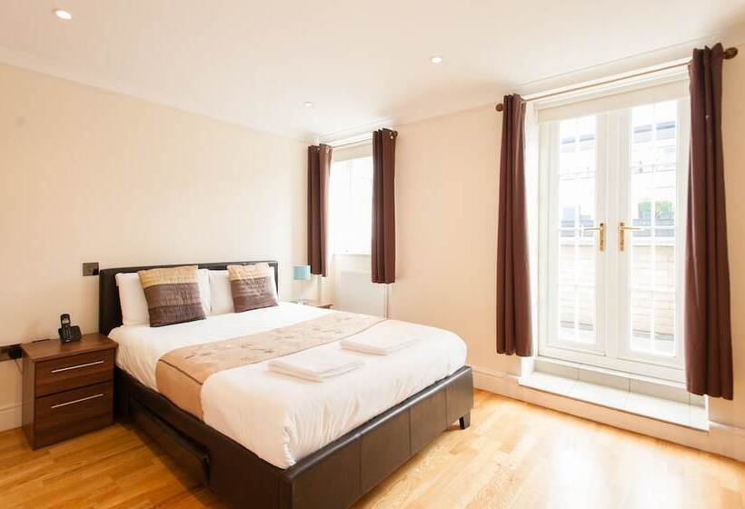 דירת פנטהאוז 2 חדרי שינה, London Serviced Apartments