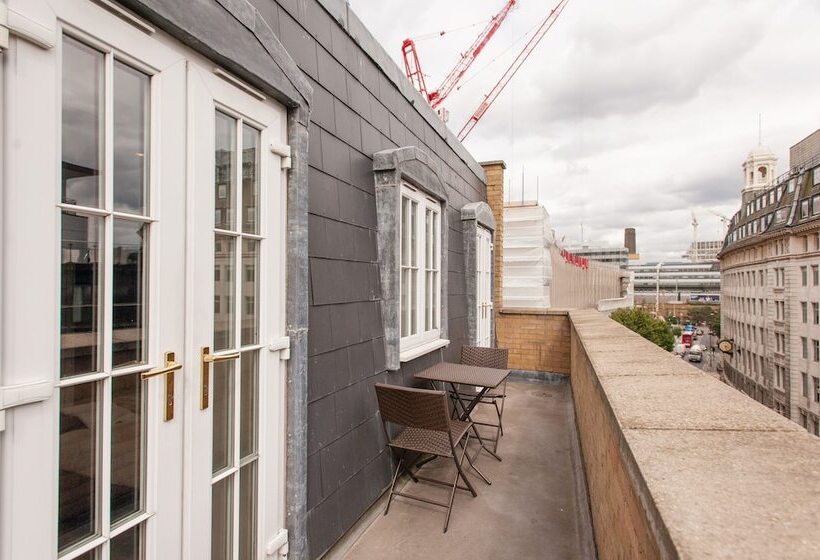 דירת פנטהאוז 2 חדרי שינה, London Serviced Apartments