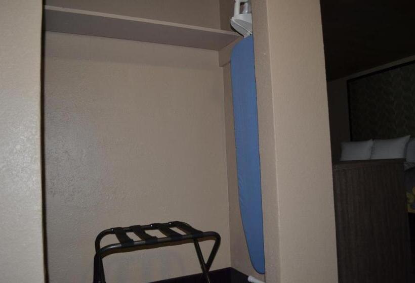 اتاق خانوادگی, Aarya Hotel By Niagara Fashion Outlets