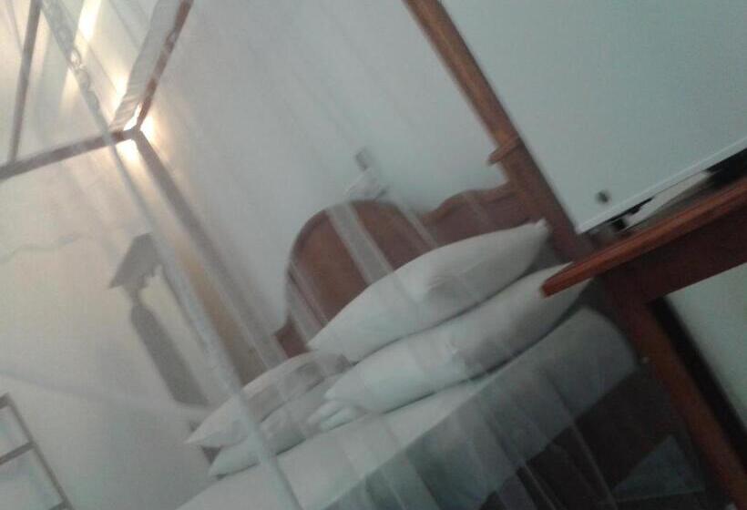 غرفة قياسية مزوَّدة بشُرفة, Nooit Gedacht Holiday Resort Unawatuna