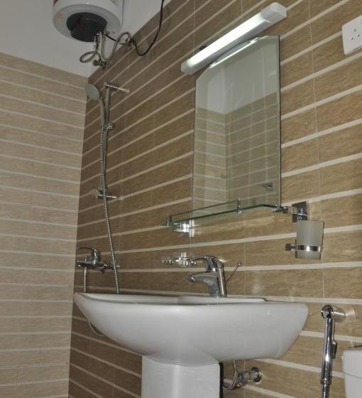 غرفة قياسية ثلاثية, Nooit Gedacht Holiday Resort Unawatuna