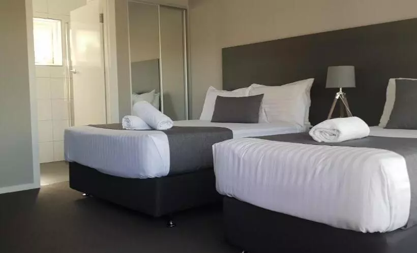 スーペリアールーム, Beachway Motel