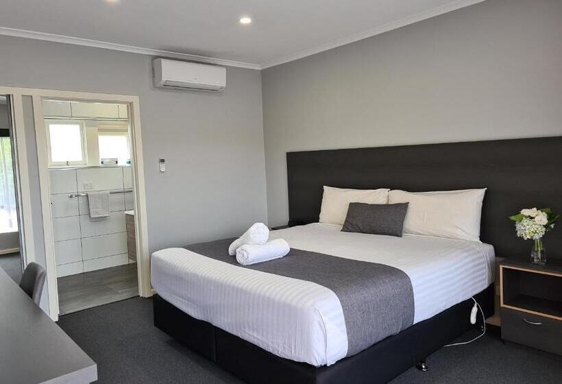 디럭스 룸 킹사이즈 침대, Beachway Motel