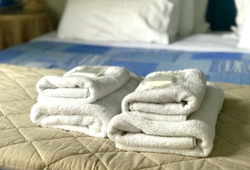 Номер Стандарт, Athenian Villa