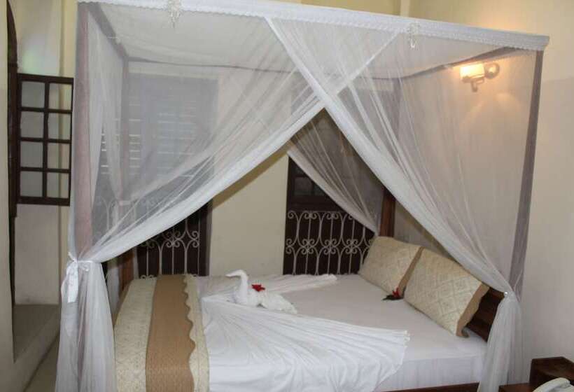 标准间, The Island Stone Town