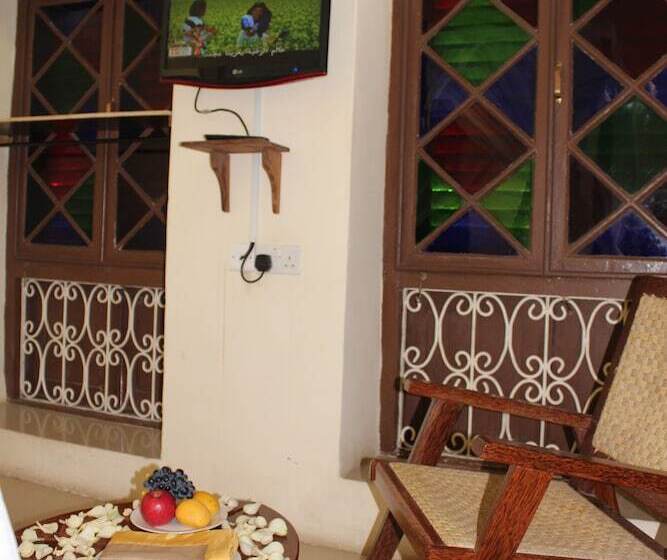 اتاق استاندارد, The Island Stone Town