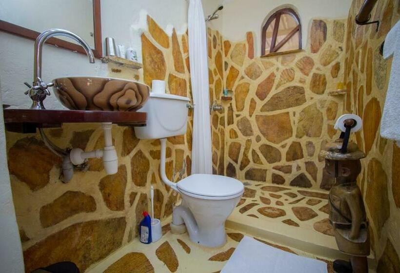 اتاق استاندارد, 2 Friends Guest House