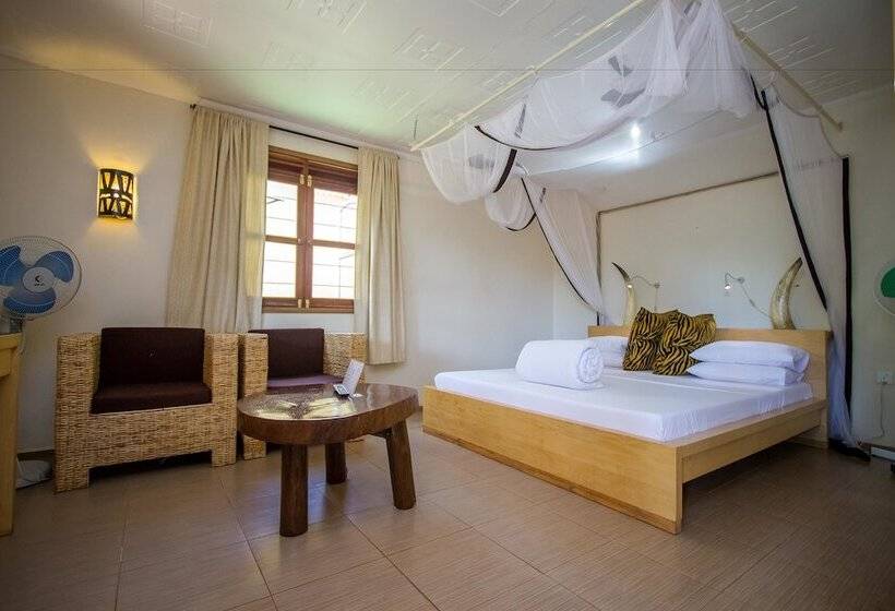 スタンダードルーム, 2 Friends Guest House