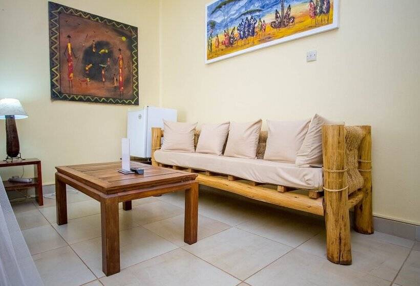 スタンダードルーム, 2 Friends Guest House