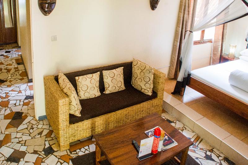 スタンダードルーム, 2 Friends Guest House