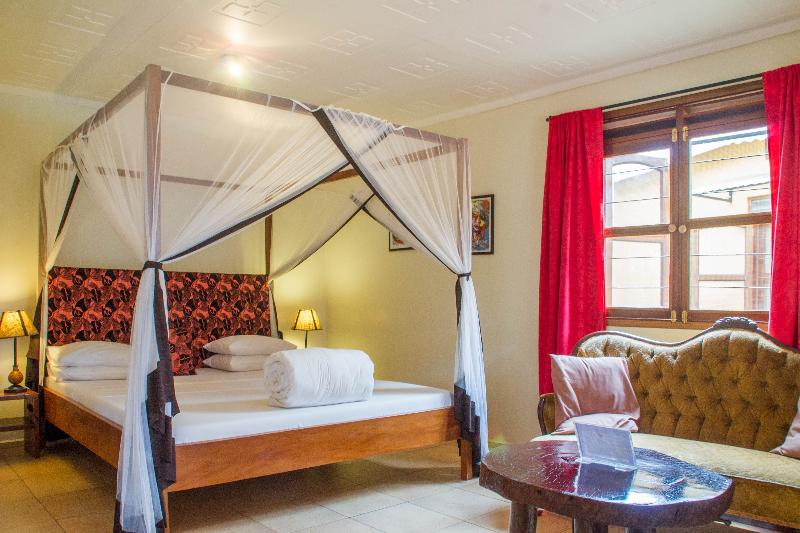 スタンダードルーム, 2 Friends Guest House