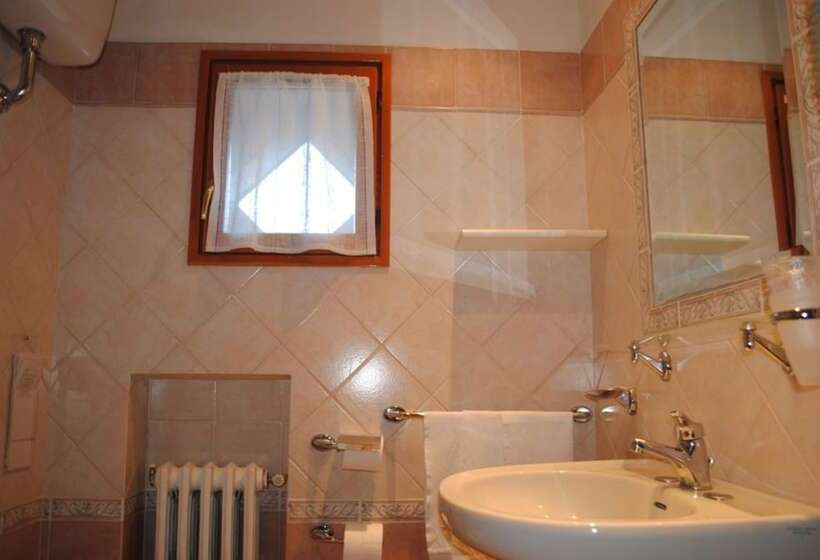 غرفة قياسية, Belvedere