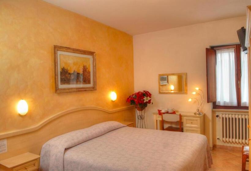 غرفة قياسية ثلاثية, Belvedere