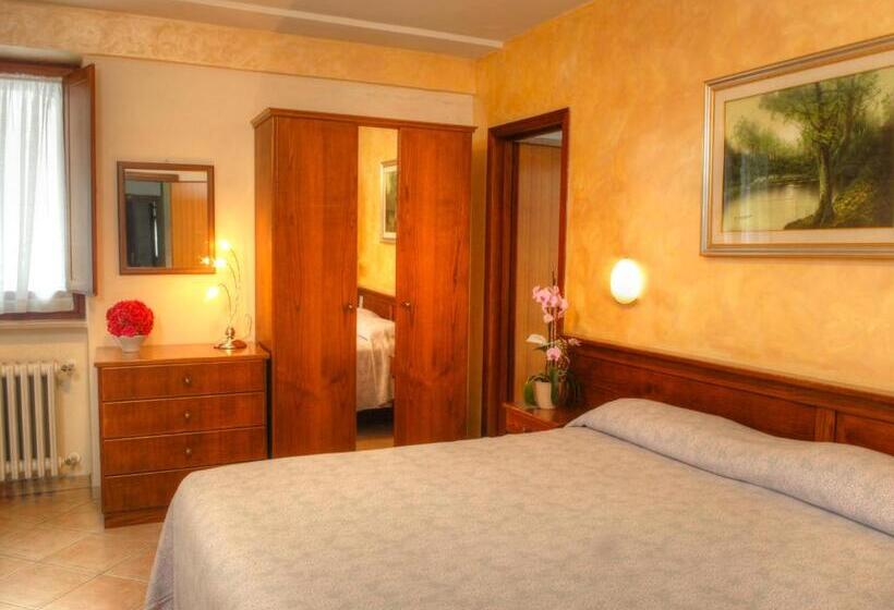 غرفة قياسية رباعية, Belvedere