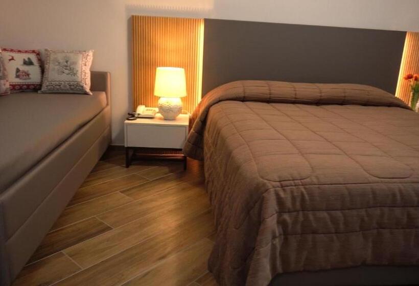 غرفة ديلوكس ثلاثية, Belvedere