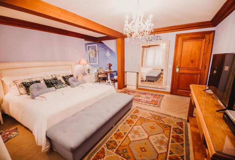 자쿠지 스위트, Chateau La Villette