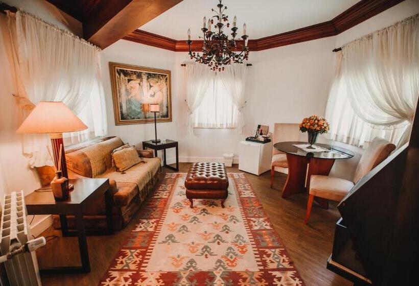 자쿠지 스위트, Chateau La Villette