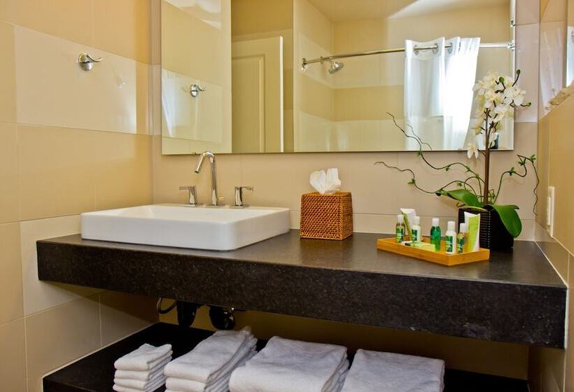 Номер Стандарт, Inn On The Cliff