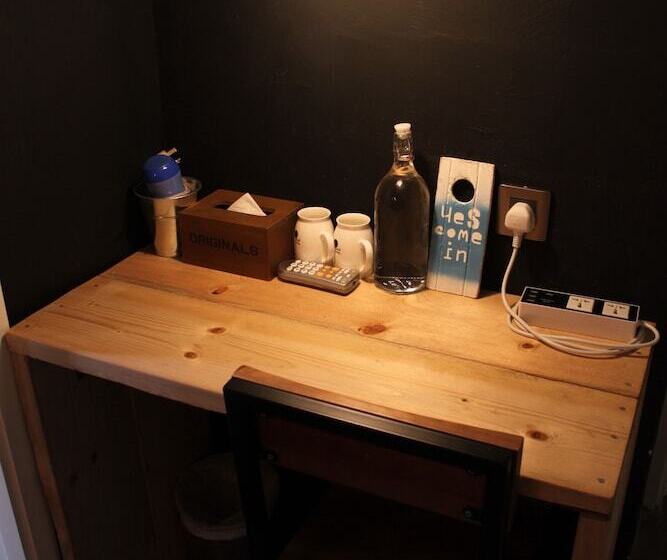 اتاق سوپریور, Just Inn