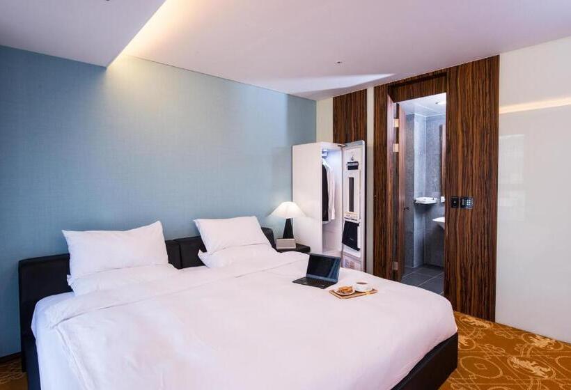 Camera Superiore Letto King, Leo