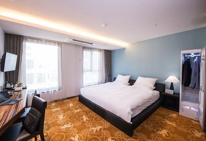 Camera Superiore Letto King, Leo