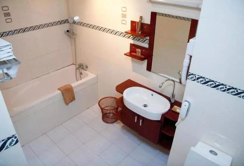 اتاق استاندارد, Mika Hotel Kabulonga